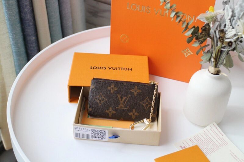 LV Key Pouch (M62650) - Image 2