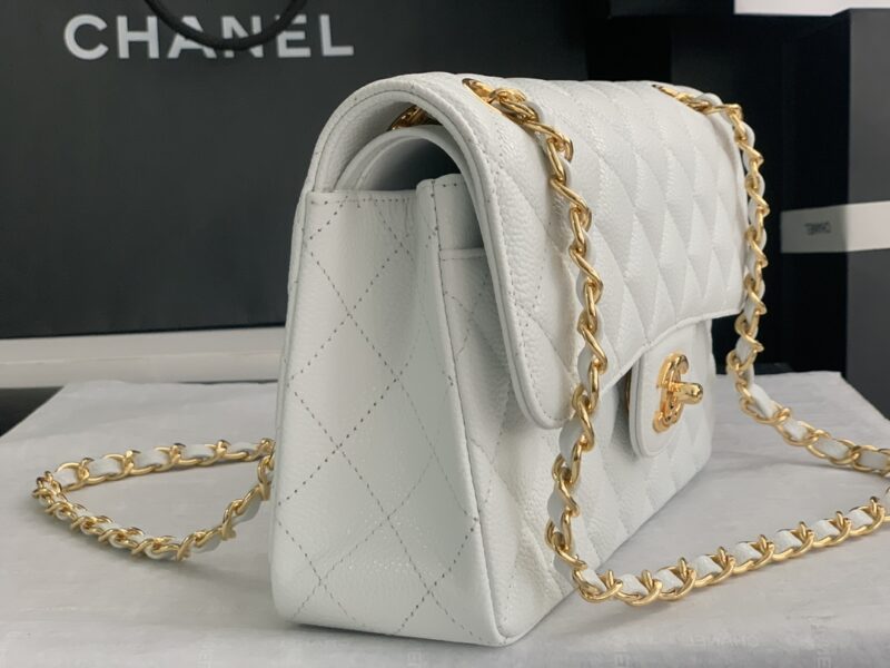 Chanel Classic 1112 Handbag - Image 11