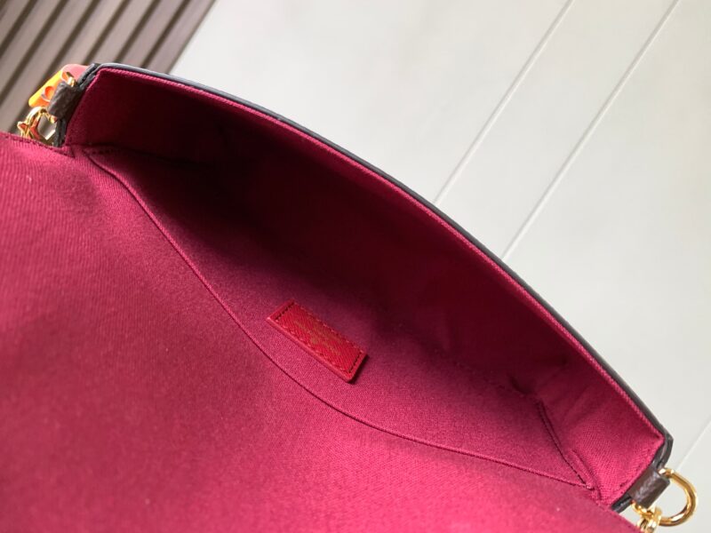 LV Pochette Felicie Bag Monogram Leather - Image 7