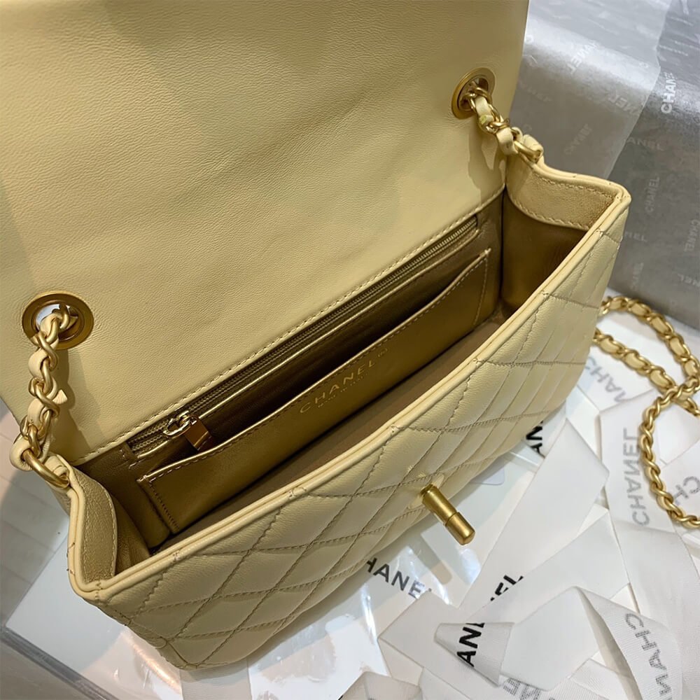 CHANEL Classic Flap Shoulder Bag - Image 6