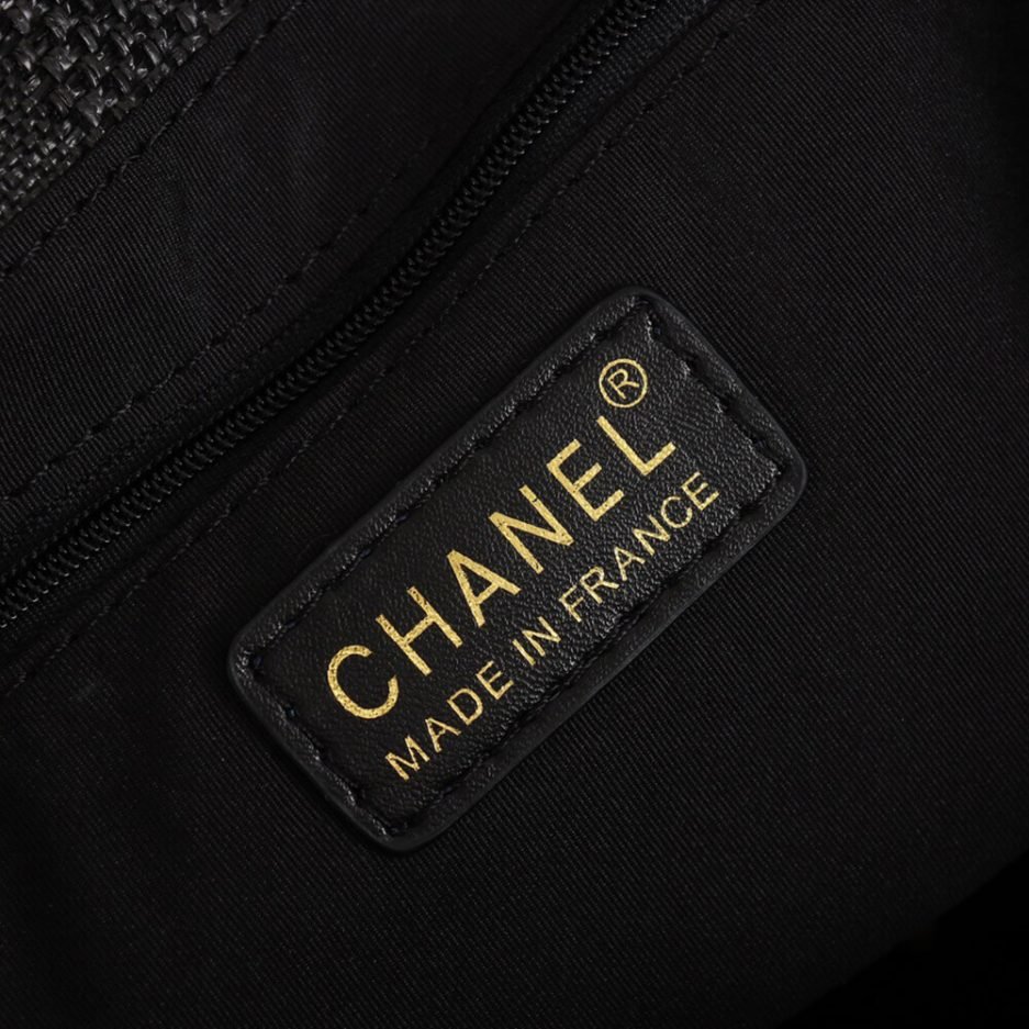 CHANEL Woven Straw Raffia Striped Medium Deauville Tote - Image 4