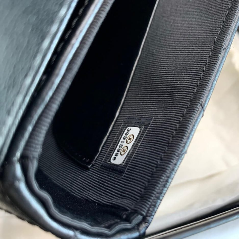 CHANEL MINI FLAP WITH HANDLE(HIGH-END GRADE) - Image 4