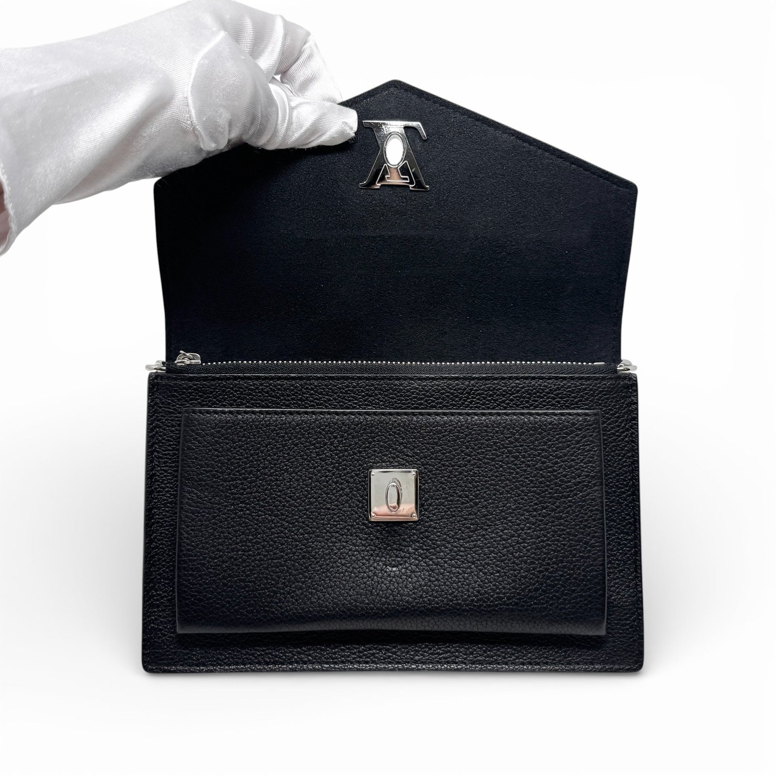 Louis Vuitton Black MylockMe Chain Pochette - Image 11