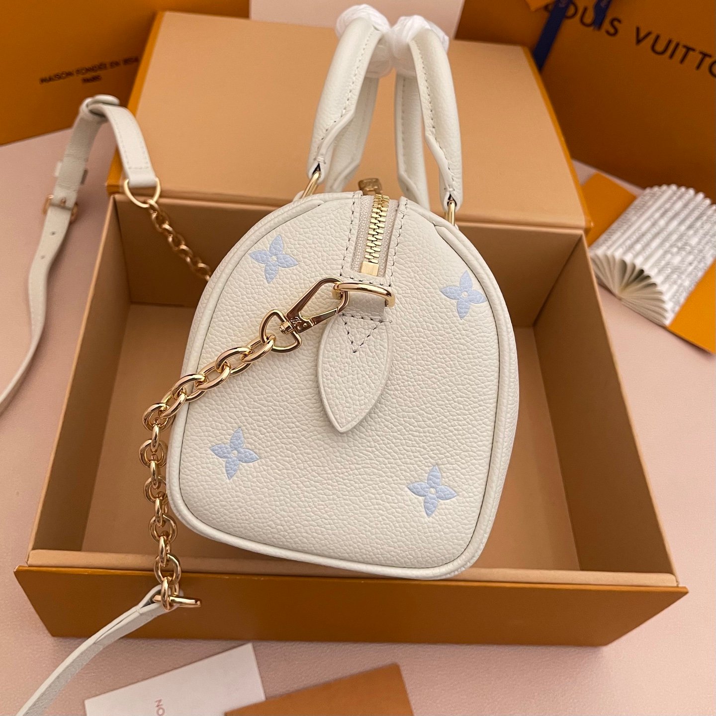 LV Speedy Bandouliere 20 Monogram Empreinte cowhide leather Milky white blue - Image 3