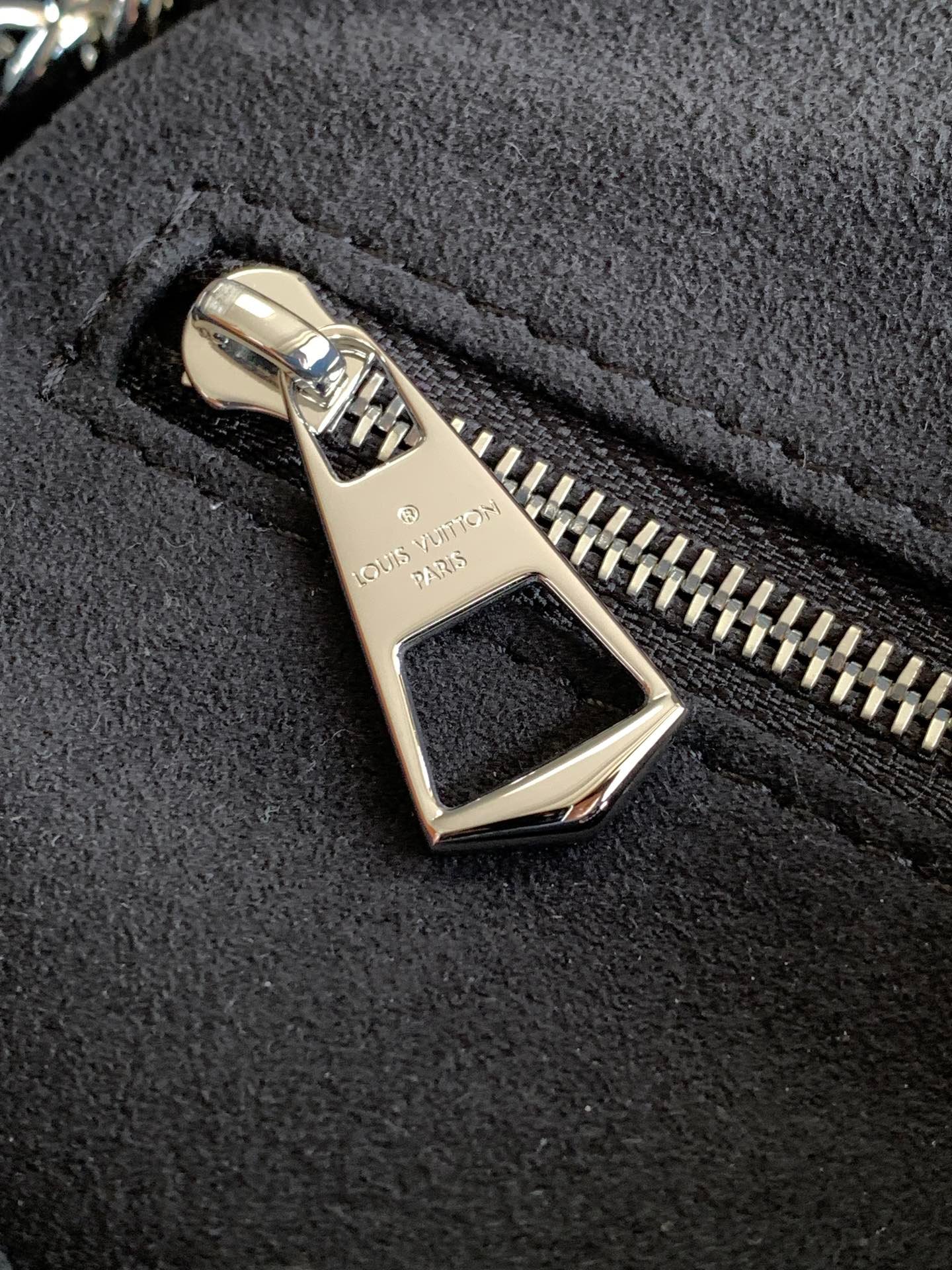 LV CarryAll BB Black Lamb - Image 6
