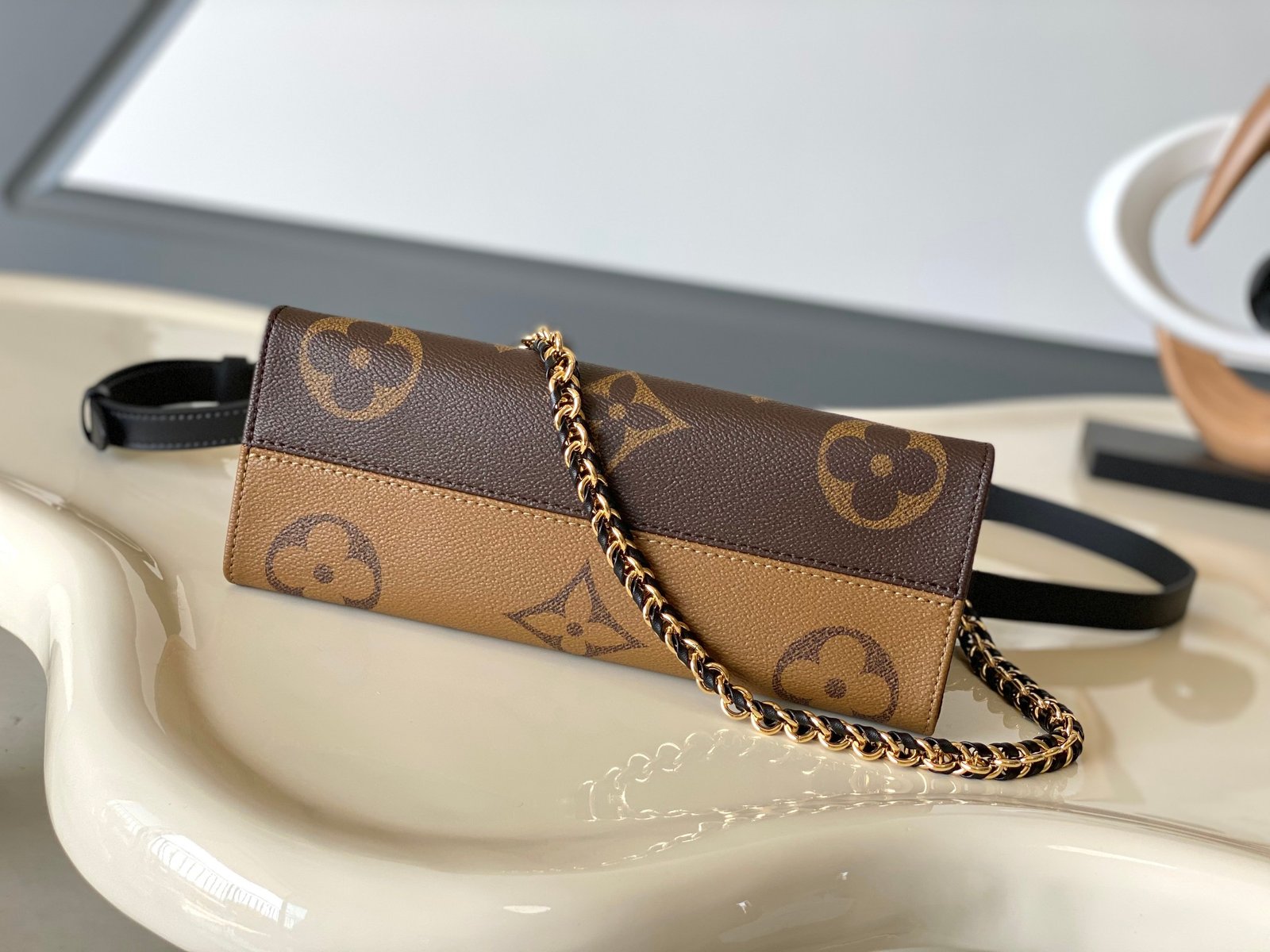 LV OnTheGo East West Monogram Reverse - Image 7