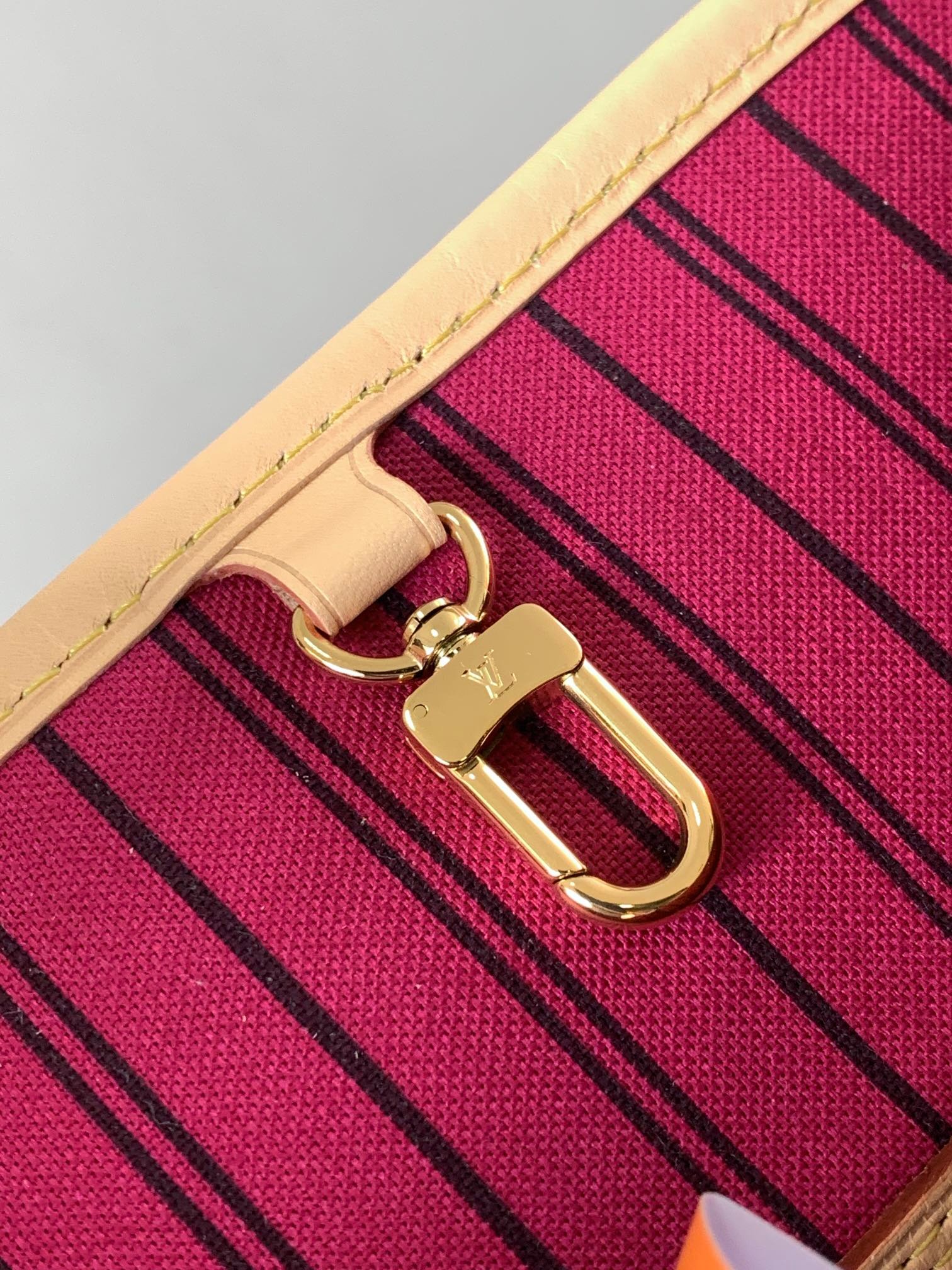 Louis Vuitton Neverfull PM Monogram - Image 6