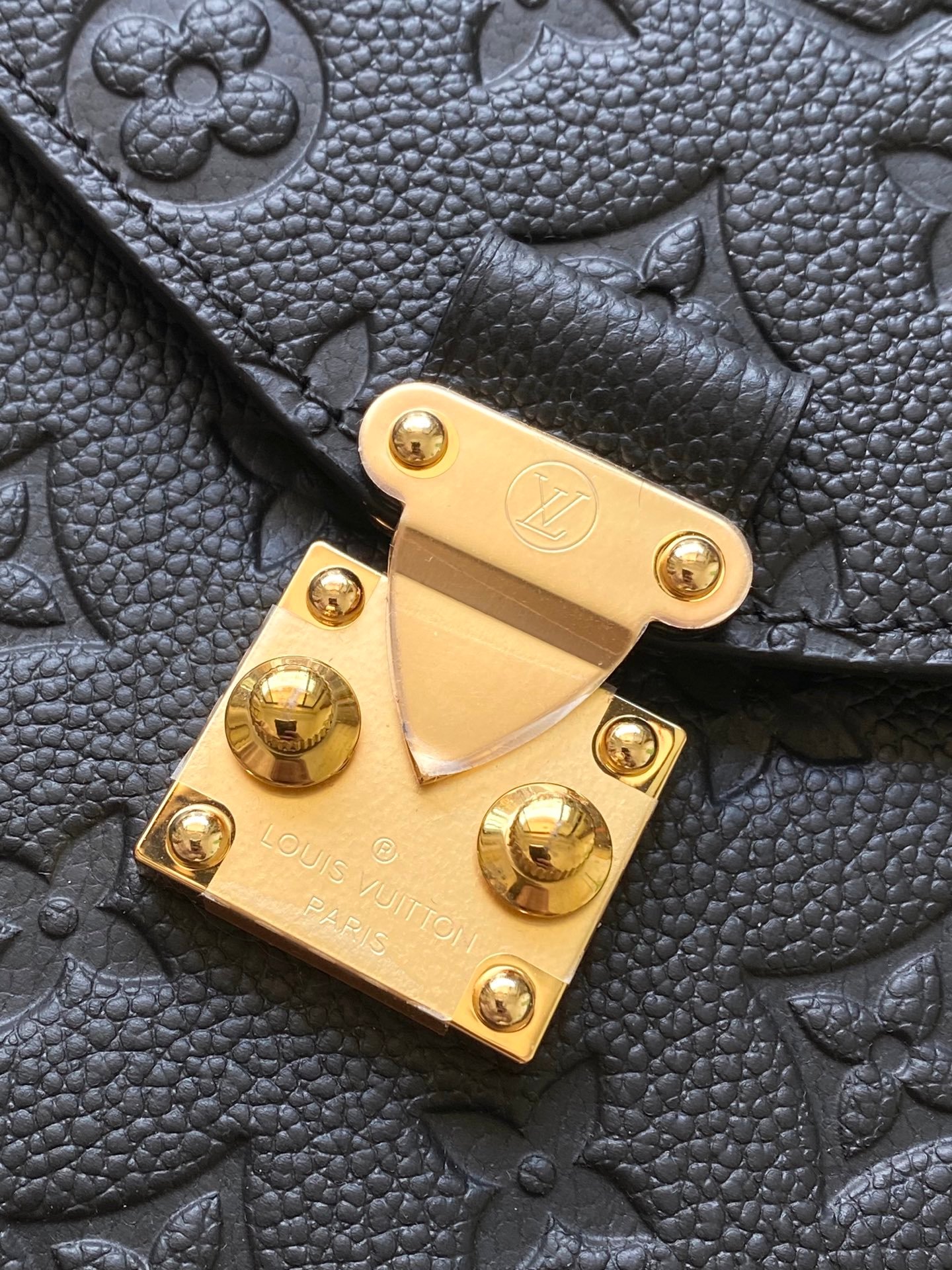 LV Pochette Metis Monogram Empreinte Cowhide - Image 6