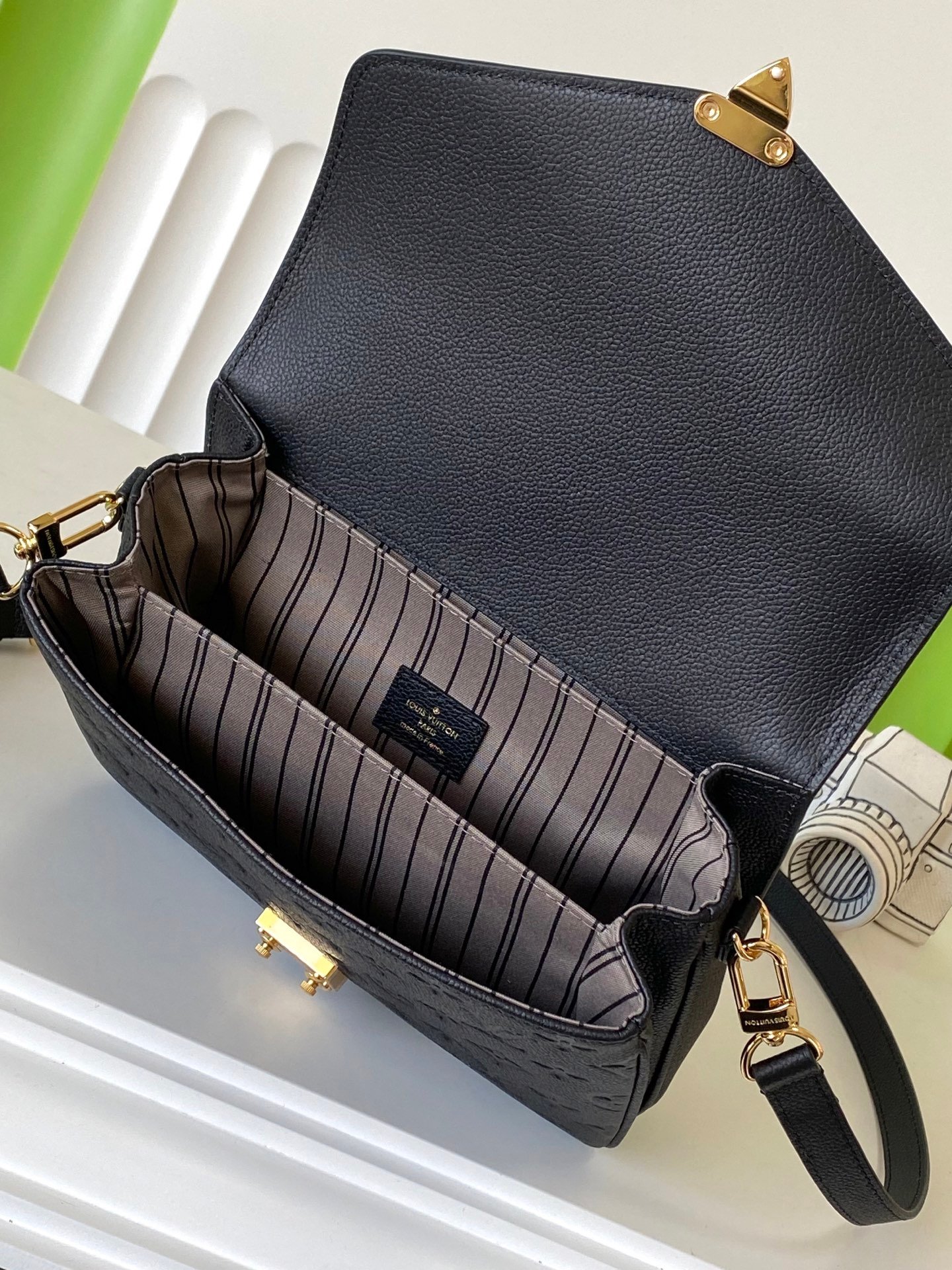 LV Pochette Metis Monogram Empreinte Cowhide - Image 3