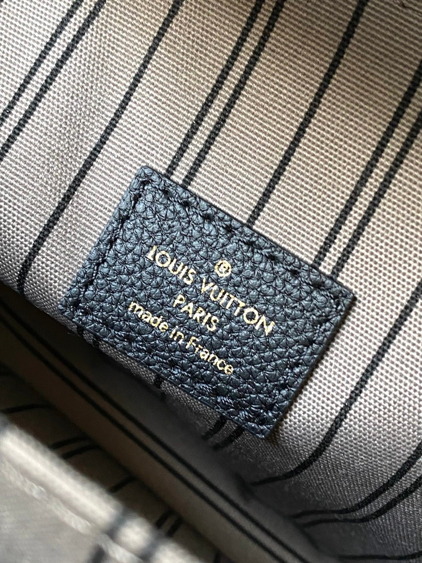 LV Pochette Metis Monogram Empreinte Cowhide - Image 2