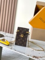LV Metis Cellphone Holder Monogram